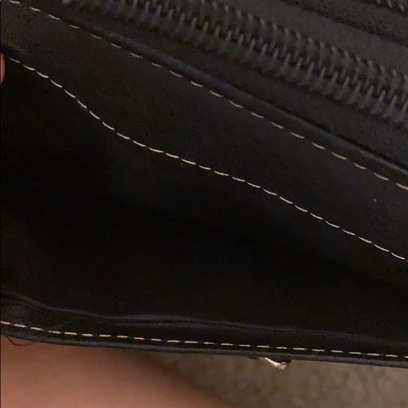 black wallet - Picture 3 of 7